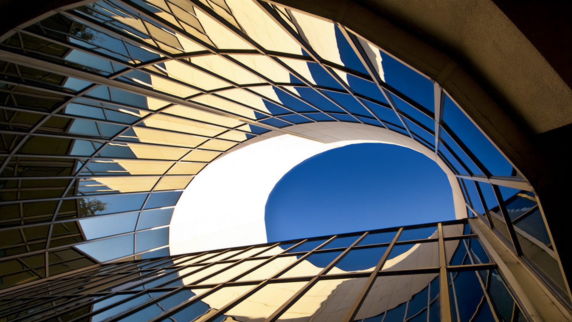 SRI menlo-building-walkway-abstract placeholder banner