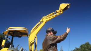Kit turns humble machine into smooth excavator