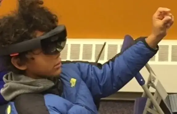 AR-goggles-tool-for-young-learners